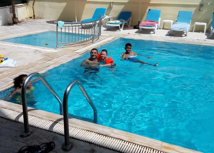 Turkuaz Nocleg ze śniadaniem 3*