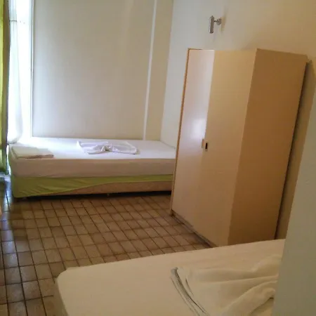 Alojamento de Acomodação e Pequeno-almoço Turkuaz 3*